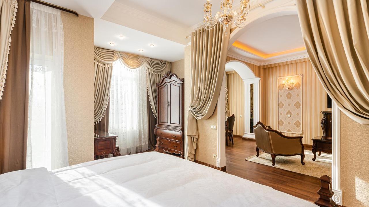 Gregory Boutique Hotel تشيسيناو المظهر الخارجي الصورة A bedroom at the hotel