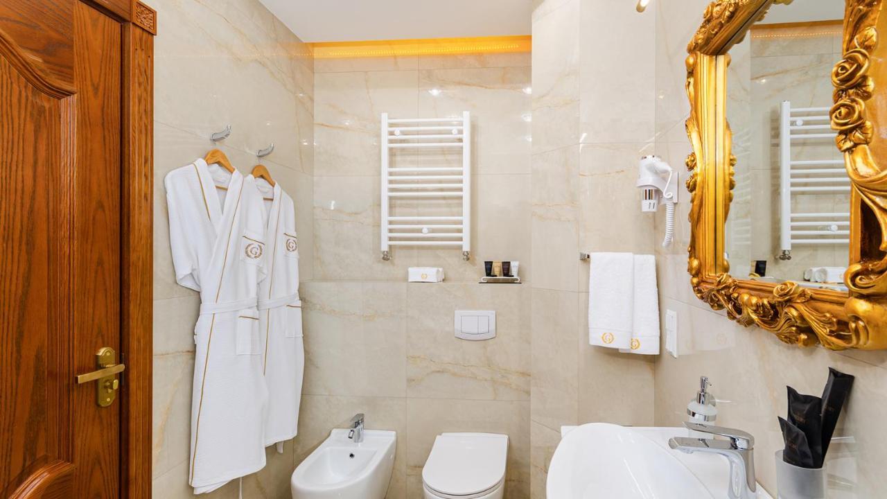 Gregory Boutique Hotel تشيسيناو المظهر الخارجي الصورة Bathroom